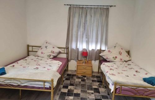 Grossmehring House | Gasthaus Weigl