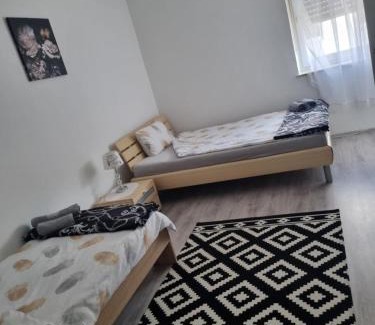 Grossmehring House | Gasthaus Weigl