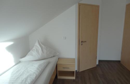 Ursensollen House | Gasthof Reif