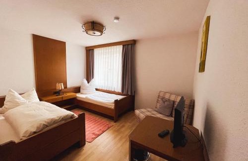 Niedertaufkirchen Hotel | Gasthof Söll