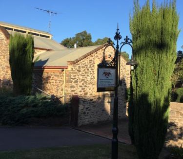 Strathalbyn House | Gasworks Cottages and Gardens