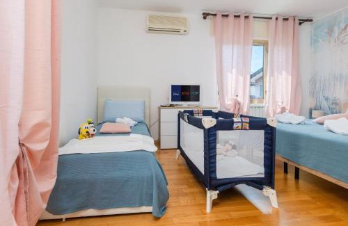 Tessera Apartment | Gate1-MarcoPoloAirport-3 Camere da letto-Wifi-Netflix-15' da Venezia