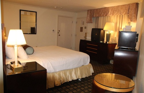 Bedford Hotel | Gateway for weekend and enjoy our pool