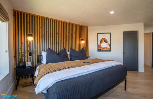 Lakeview House | Gathering Place Hot Tub Game rooms