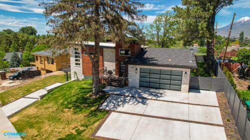 Lakeview House | Gathering Place Hot Tub Game rooms