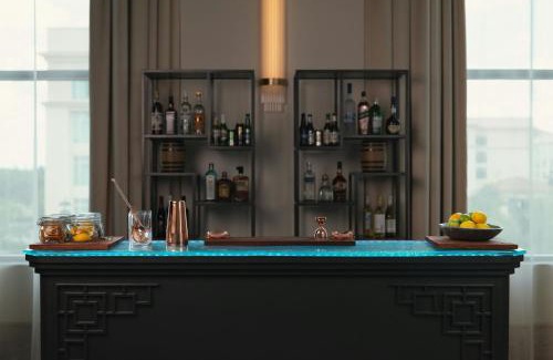 Lincoln Acres Hotel | Gaylord Pacific Resort & Convention Center