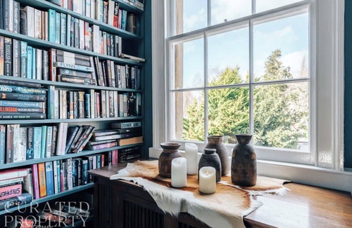 Upper Town House | Central Townhouse with Garden & Free Parking