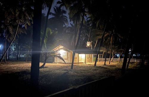 Tonse West Ski Chalet | GB Beach house