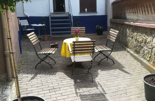 Lauda Apartment | Gemütliche Altstadtferienwohnung für 2 Personen mit Einem Schlafzimmer und Seperaten Küche