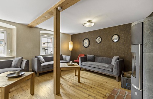 Memleben House | Gemütliches Landhaus für Gruppen bis 10 P - mit Kamin & Großem Garten