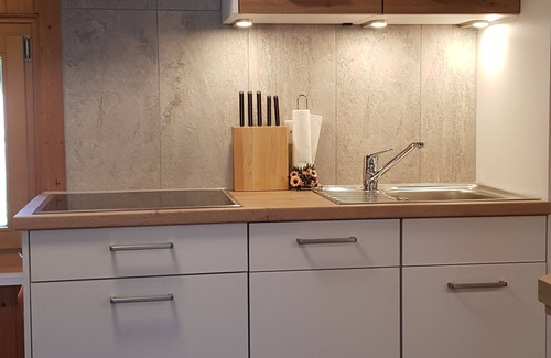 Darligen Apartment | Gemütliche Ferienwohnung 5 Km von Interlaken und 50 Meter vom See Entfernt