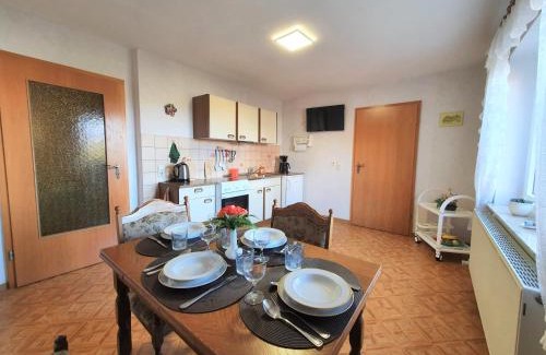 Geismar Apartment | Gemütliche FeWo am Hülfensberg und dem Grünen Band