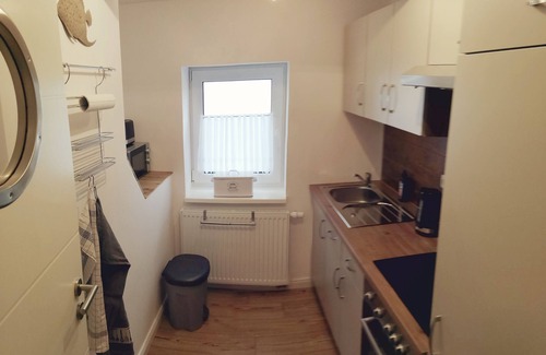 Elsfleth Apartment | Gemütliche, Frisch Renovierte Wohnung Direkt am Elsflether Weserdeich