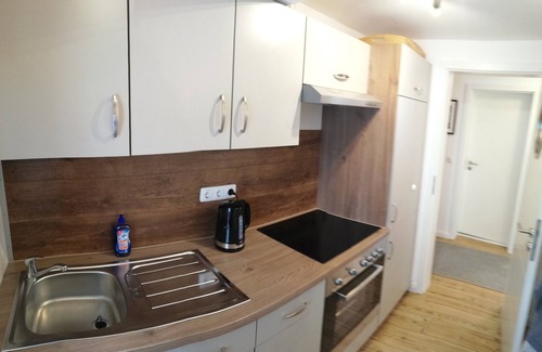 Elsfleth Apartment | Gemütliche, Frisch Renovierte Wohnung Direkt am Elsflether Weserdeich