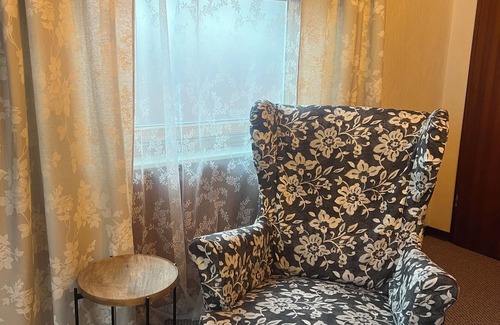 Oberwinter Apartment | Gemütliche Unterkunft Zentral in Oberwinter mit Balkon