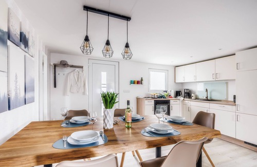 Joachimsthal House | Gemütliches Ferienhaus am See I Terrasse I Strand Fussläufig I Garten