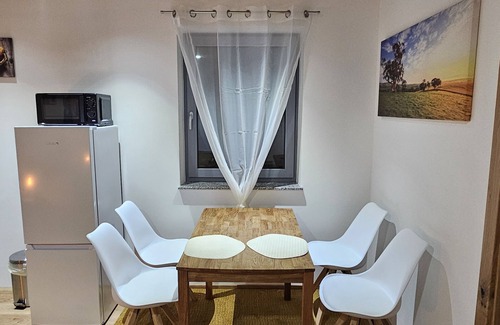 Mattighofen Apartment | Gemütliches Gästezimmer in Mattighofen- Ruhig - Angenehm - Entspannung