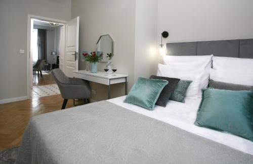 Kazimierz Apartment | Gem Apartment by Castle (Old Town Krakow)