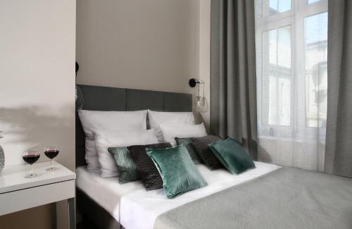 Kazimierz Apartment | Gem Apartment by Castle (Old Town Krakow)