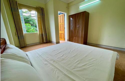 Ngoi Tu House | Gem Market Guest House