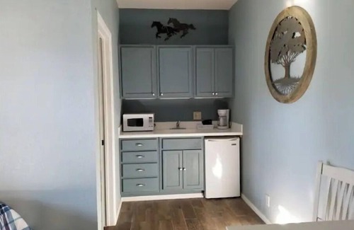 Pennington Apartment | "General Store" at Oak Arbor