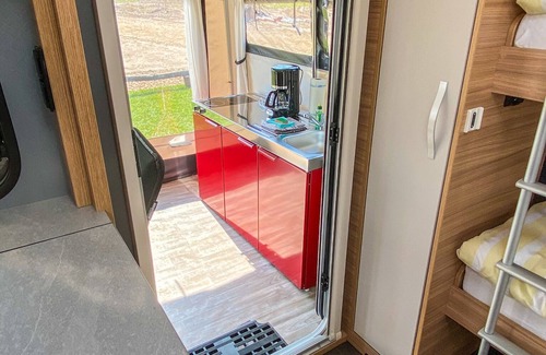 Belau House | George Glamper Ahoy at Lake Belau