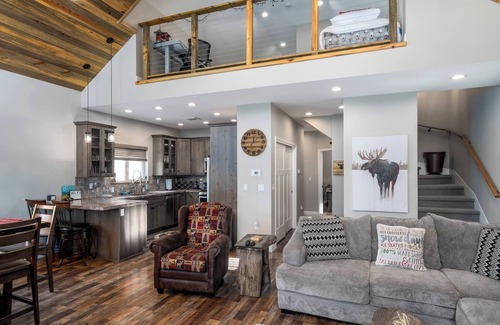 Georgetown Ski Chalet | Georgetown Four Seasons