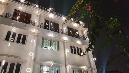 Taltala House | Georgian Inn