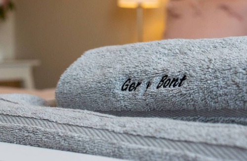 Caergeiliog House | Ger y Bont in the beautiful Holyhead