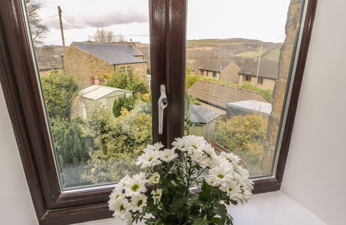 Hepworth Cottage | GERALDENE, romantic, character holiday cottage in Holmfirth