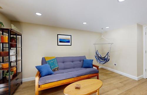 Thornton Apartment | Get Away at Gateway