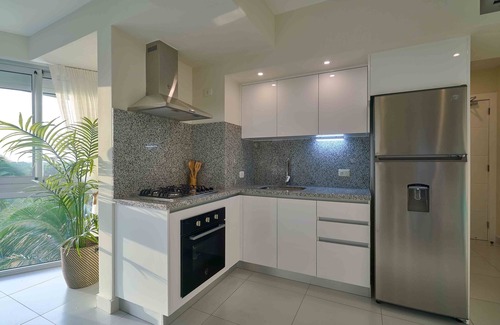 Caribbean Islands Apartment | Getaway to beachfront apartment w/scenic view.