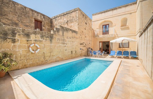 Xewkija Villa | Gianni - Xewkija Holiday Home
