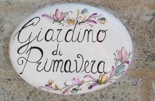 Bagnoregio Apartment | GIARDINO DI PRIMAVERA