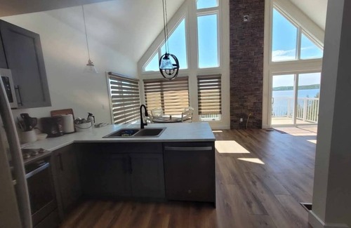 Manitoulin District Cottage | Giizhgok Geegabeek - Cedar Shore Cottages "Where Relaxation and Adventure Meet"