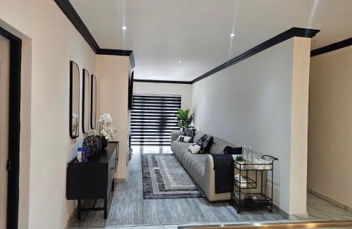 Sasolburg Villa | Gillino Vaal River Luxury Retreat