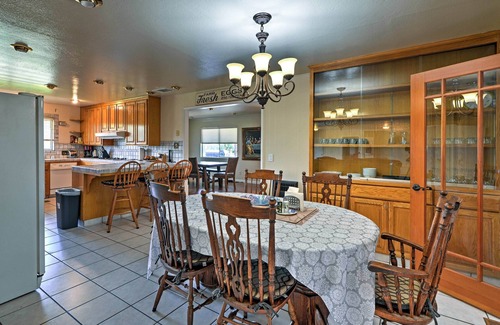 Gilroy House | Gilroy Home w/Deck on 20 Acres, 7 Mi to Downtown!