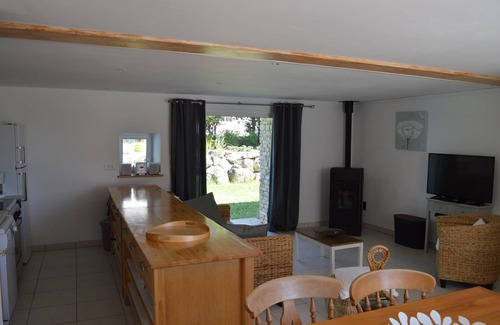 Saint-Pierre-d'Amilly House | Gite 2A Le Mignon for 7 people in a complex of 6 gites with swimming pool.