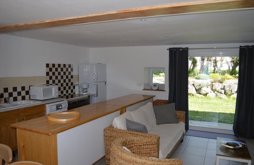 Saint-Pierre-d'Amilly House | Gite 2A Le Mignon for 7 people in a complex of 6 gites with swimming pool.