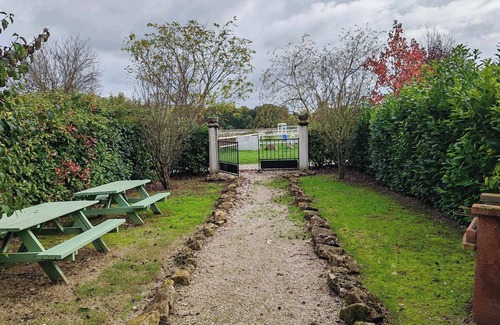 Richelieu House | Gite 3 Group 8/10 persons