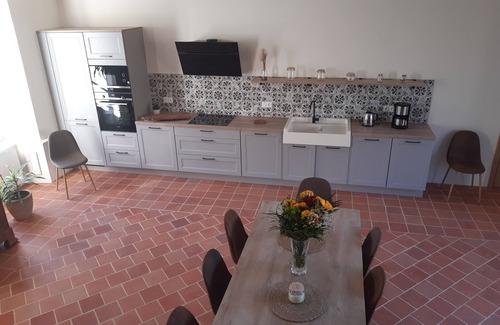 Bournezeau House | GITE A L'ABBAYE