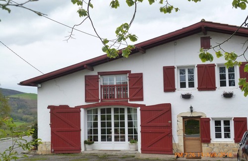 Urcuray Apartment | GITE AT THE FARM IN BASQUE COUNTRY