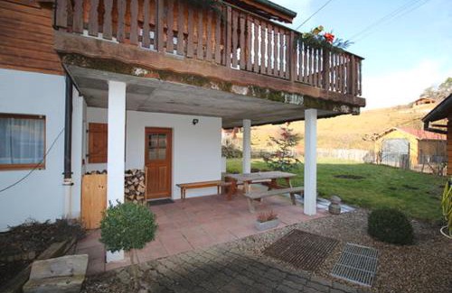 Labaroche Apartment | gite au coin du feu à 25mn de Colmar au calme avec jardin clos