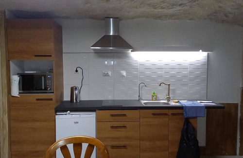 Civray-de-Touraine House | Gite-civray-de-touraine troglo de denise