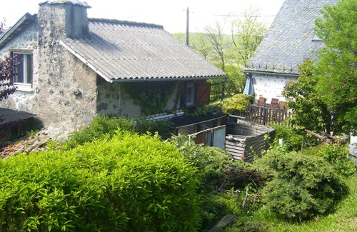 Vezac Cottage | Gite close to the owner's house on the mountain side