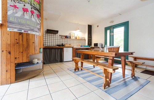 Ausson Condo | Gite D'étape Convivial le Long de la Garonne