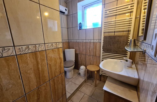 Dampierre-en-Burly Cottage | Gite Dampierre-en-Burly, 2 bedrooms, 4 persons