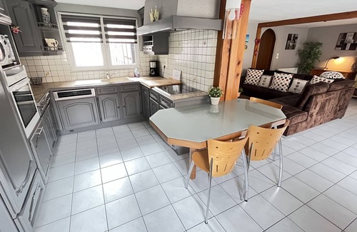 Eguisheim Apartment | Gite Edelweiss with terrace and parking in the heart of Eguisheim, 10km from Colmar