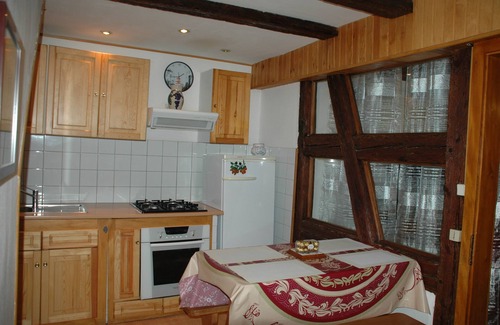 Riquewihr Apartment | Gite for 4-6 people Alsatian house in the center of Riquewihr