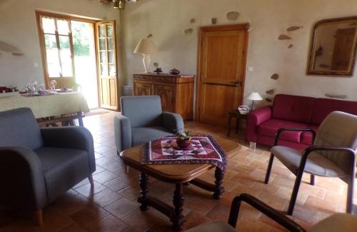 Chanteloup-les-Bois House | Gite Forestier Gentil